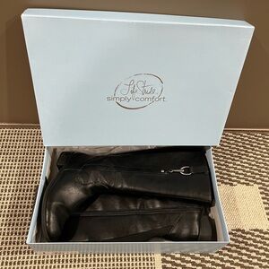 LifeStride simply comfort Sikora black boots in box.Excellent likenew condition🔥
